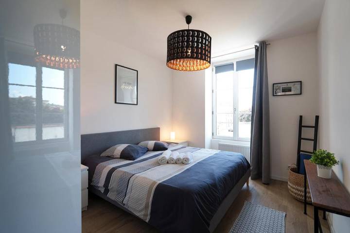 Gîte pour 4 personnes, avec Balcon et Jacuzzi ainsi que Terrasse et Bassin pour enfant à Épernay - 3