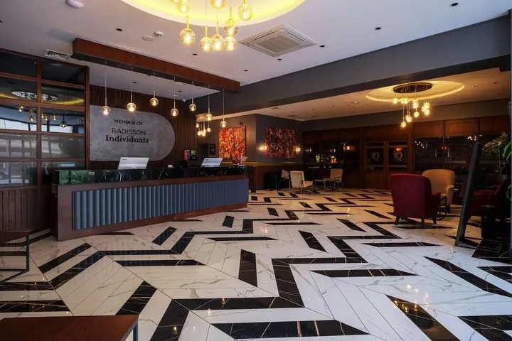 Hotel para 4 personas - 1