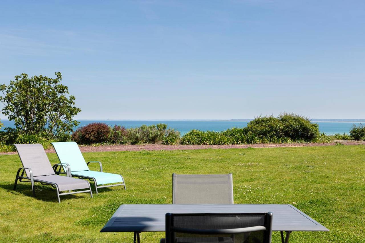 La Metairie du Vauhariot - Cottages de Caractère Vue Mer - Terrasse & Piscine Intérieure Chauffée in Cancale, Baie du Mont-Saint-Michel