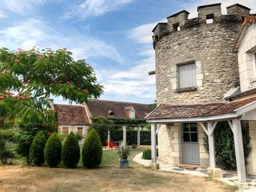 Location de vacances pour 5 personnes, avec jardin à Chédigny