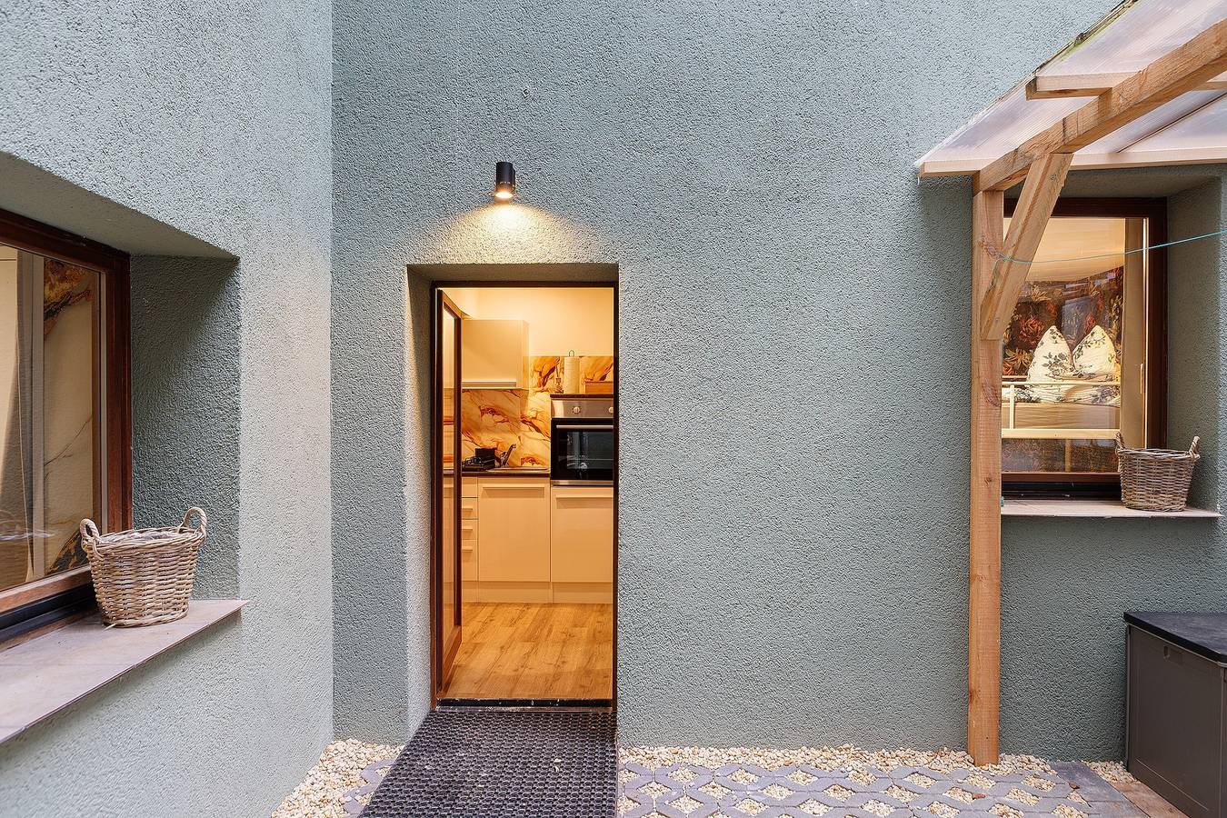 Ganze Wohnung, Apartment „Vierjahreszeiten Frühling“ mit privater Terrasse und Wlan in Bad Langensalza, Unstrut-Hainich-Kreis