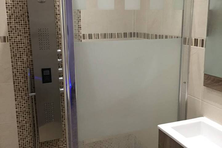 Ferienwohnung für 2 Personen, mit Whirlpool und Sauna in Lyon - 4