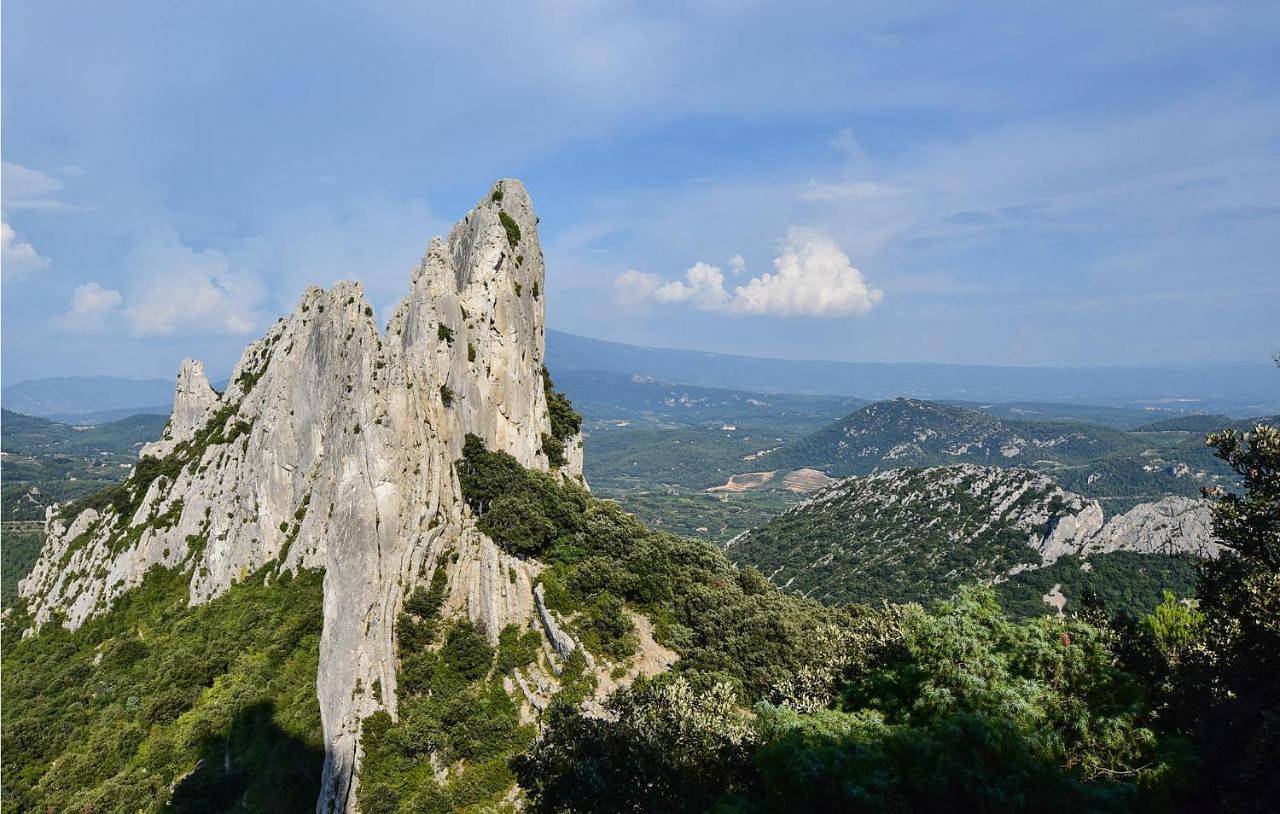 Appartement entier, One-Bedroom Apartment in Monteux, Vaucluse