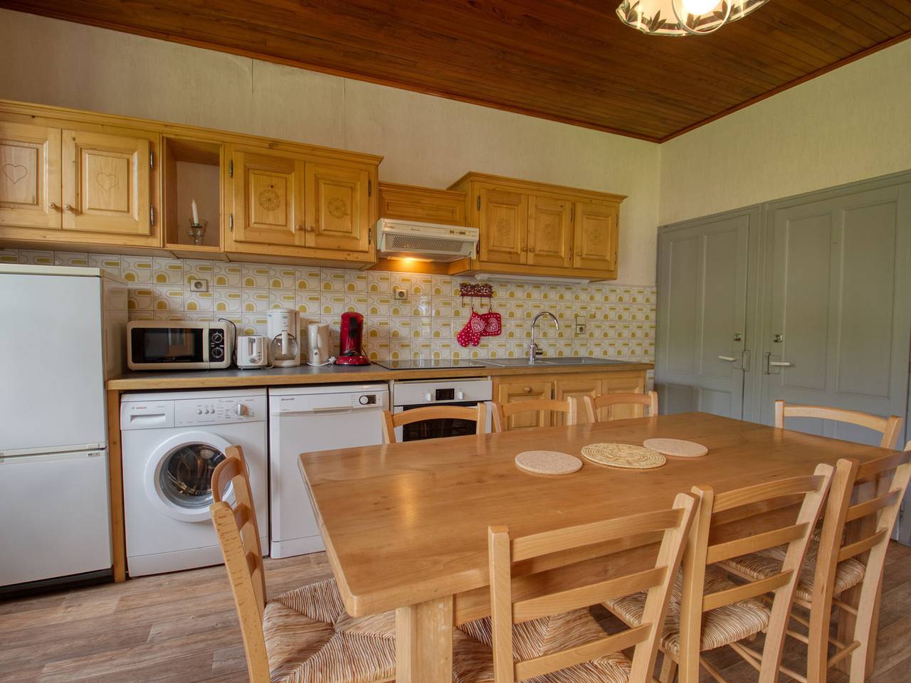 Appartement entier, Maison mitoyenne familiale avec 2 appartements - idéal grande famille in Station de Morillon, Grand Massif