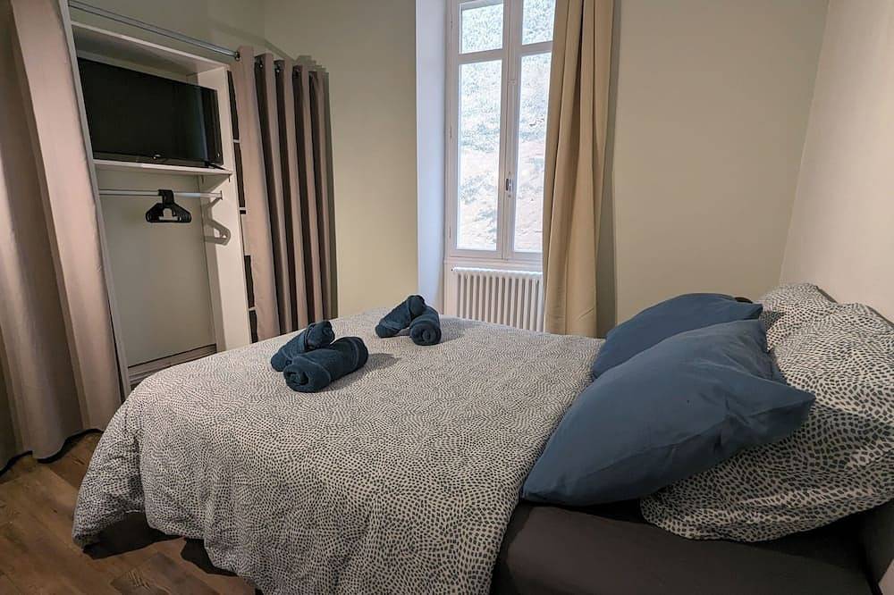 Entire apartment, 2 Bedroom Apartment in Blaye in Blaye, Blaye region
