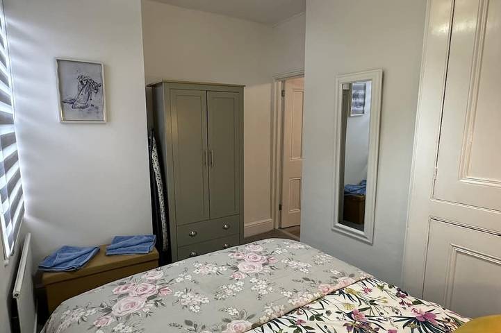 Appartement entier, Suite-Prestige-Sdb privée avec douche-Vue sur Rue-Flat 3 in Eastbourne, Sussex Est