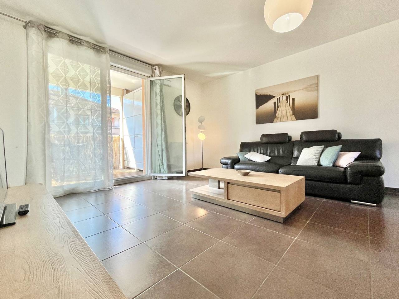 Apartamento entero, Centro de Annecy, 2 hab, mascotas permitidas, parking privado in Annecy, Región de Annecy
