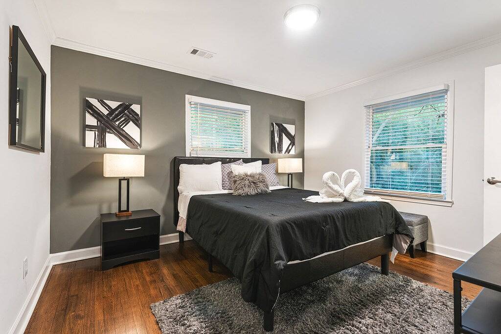 Erstaunliche Villa 4 Bdr + Bonuszimmer, 5 Minuten vom Flughafen Atl entfernt in East Point, Fulton County