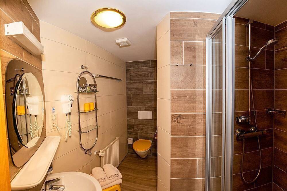 Ganze Wohnung, Appartement 2 Nord/West - Haus Rosemarie in Nesselwängle, Außerfern