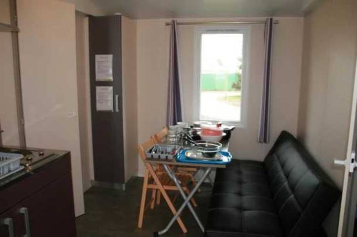 Mobil home pour 5 personnes, avec bassin pour enfant et sauna à Châteauroux - 4