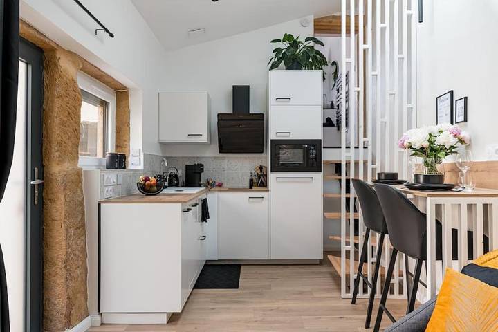 Gîte pour 2 personnes, avec jardin à Pierre-Bénite