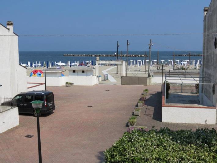 Gîte pour 7 personnes, avec vue ainsi que jardin et balcon à Lido delle Nazioni - 3