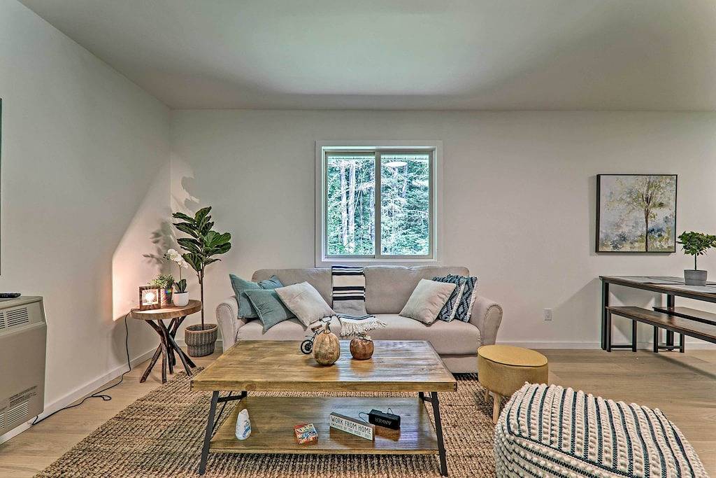 Cozy Swan Lake Apt w/ Grill + Private Yard in Sullivan County