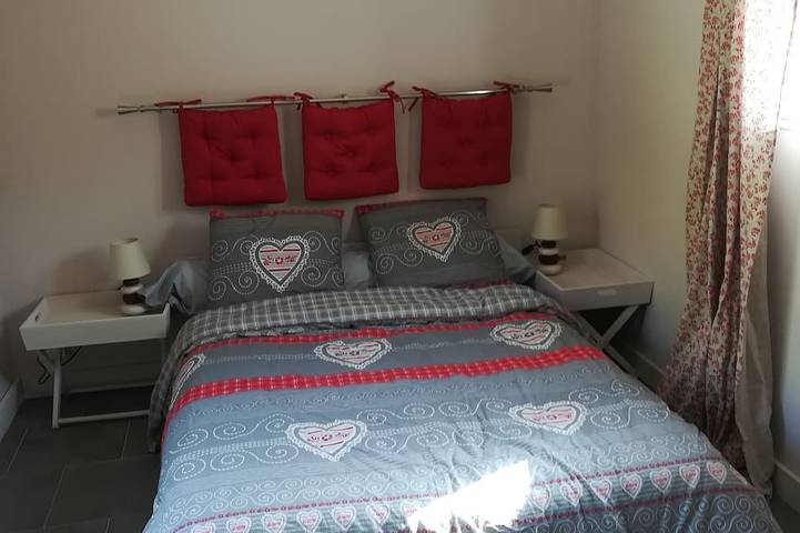 Gîte pour 4 personnes, avec jardin à Castellane - 4