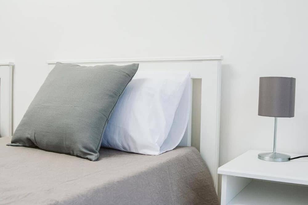 Entire apartment, Mirabila Apartment Pompeii: Comfort, History and Relaxation at Two Steps from the Ruins in Pompei, Vesuvio National Park