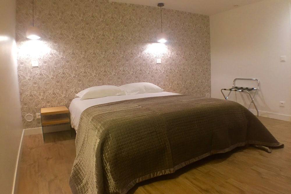 Appartamento intero, Montmartre's Finest: 2Br, 70m², Family-Friendly Stay in Parigi, Ile-de-France