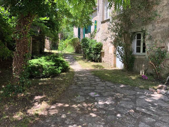 Location de vacances pour 6 personnes, avec jardin ainsi que piscine et vue à La Rouquette (Aveyron) - 4