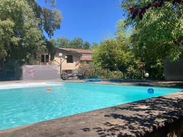 Cottage pour 10 personnes, avec jardin et piscine à Lavérune