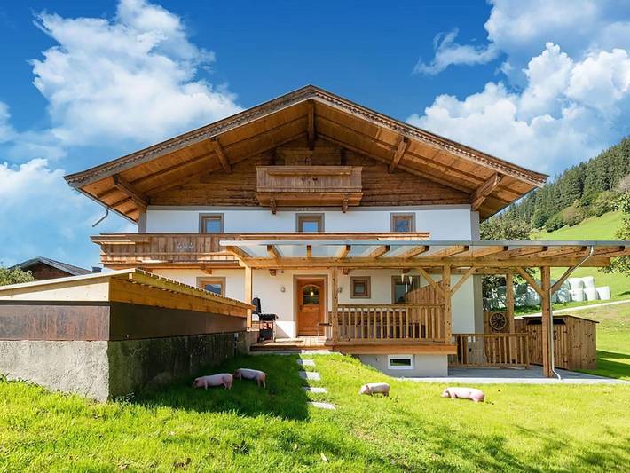 Vakantiehuis voor 12 personen, with Balkon and Tuin as well as Uitzicht in Bramberg am Wildkogel