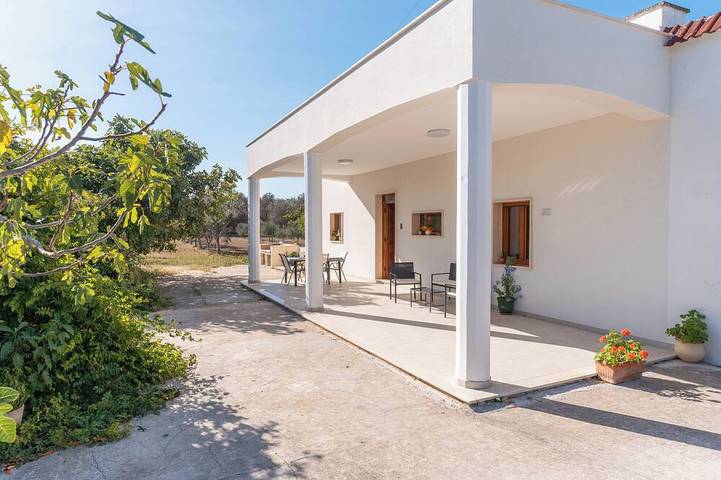 Casa vacanza per 5 persone, con giardino, con animali domestici in Latiano