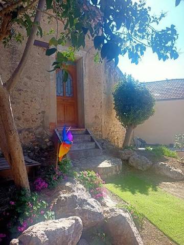 Gîte pour 4 personnes, avec jardin à Thézan-lès-Béziers