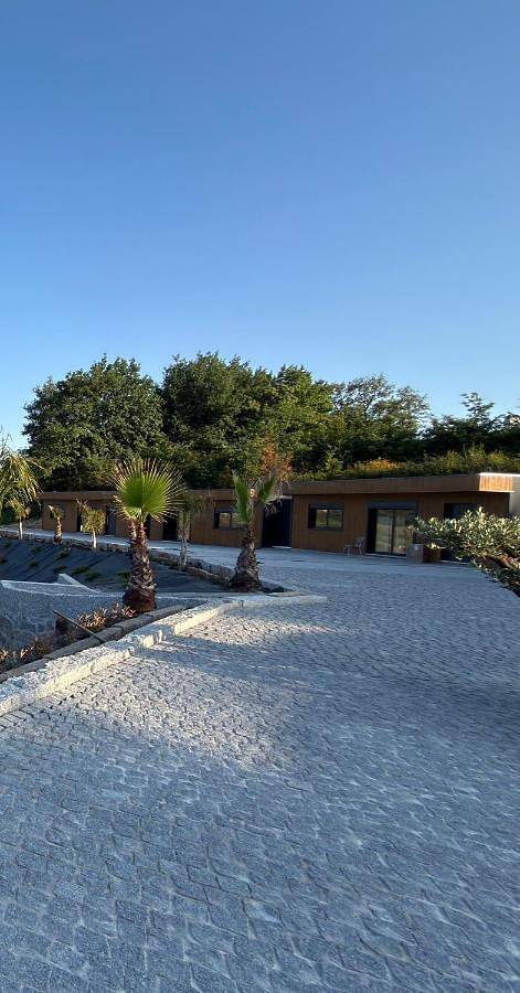 Gîte pour 4 personnes, avec Balcon et Jacuzzi ainsi que Terrasse et Jardin dans Vizela - 2