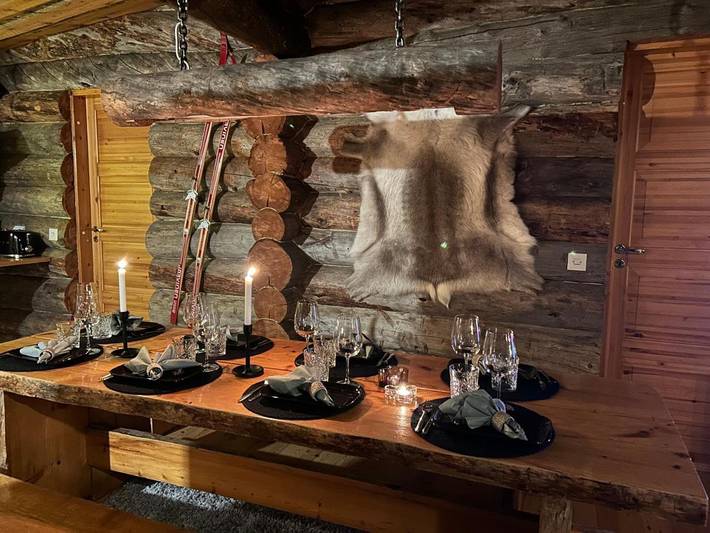 Gîte pour 10 personnes, avec vue ainsi que jardin et sauna, animaux acceptés