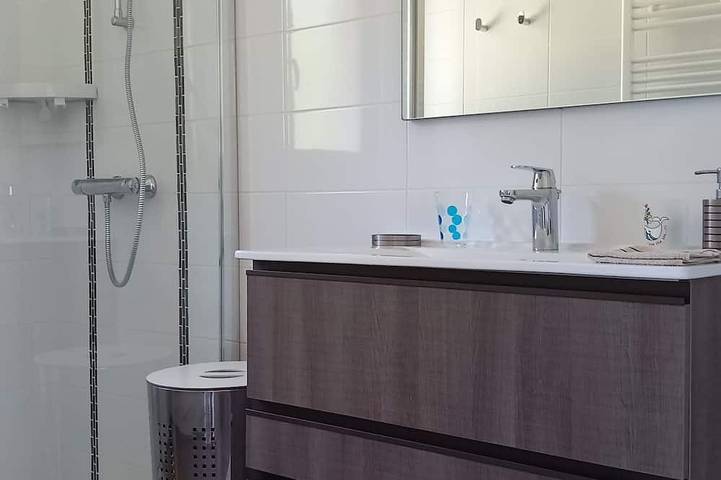 Location de vacances pour 4 personnes, avec terrasse et jardin à Goulien - 4