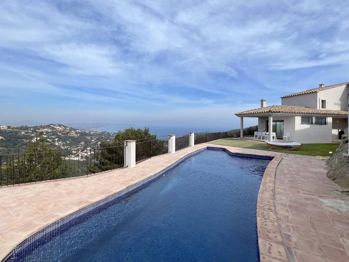 Villa pour 8 personnes, avec jardin ainsi que vue sur l’océan et terrasse - 1