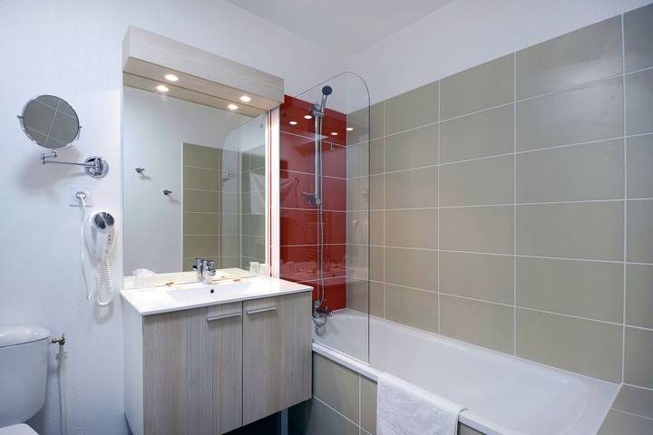 Villa pour 4 personnes, avec Balcon ainsi que Piscine et Sauna à Agde - 3