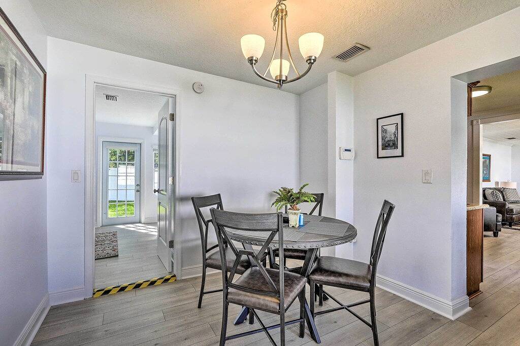 Chic Home w/ Fire Pit & Patio, Walk to Lake! in Mount Dora, Lake County