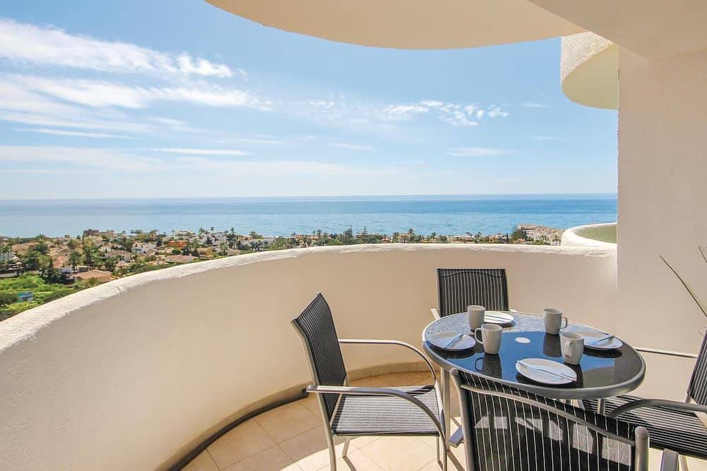 Ganze Wohnung, Sunny Apartment in Marbella in Marbella Ost, Marbella