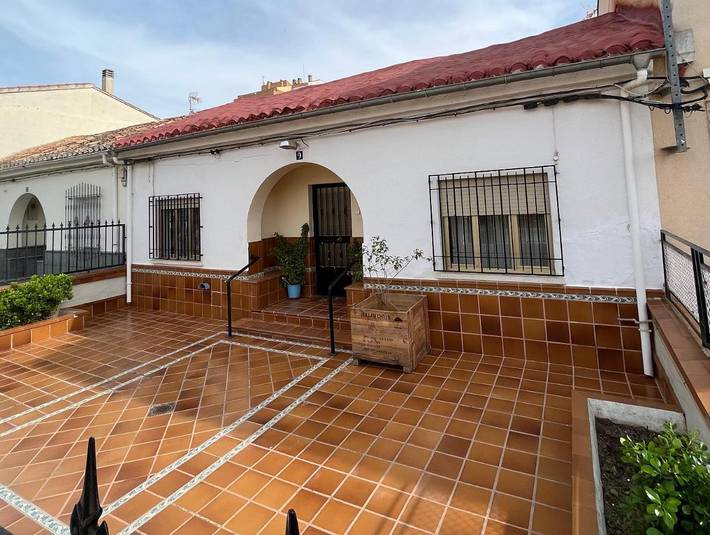 Casa de vacaciones para 7 personas, con vistas y jardín en Albacete