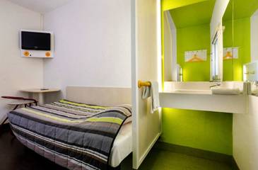 Hôtel pour 2 personnes, avec terrasse à Les Ulis