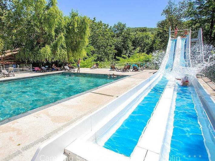 Camping pour 2 personnes, avec Jacuzzi ainsi que Bassin pour enfant et Sauna