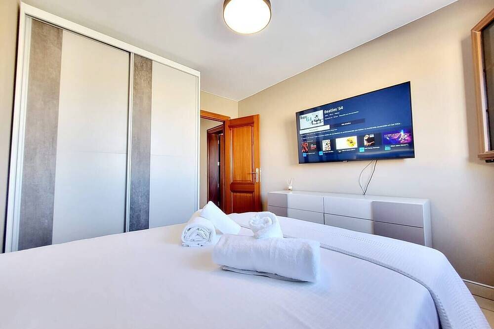 Enjoy House, Large heated swimming pool & Jacuzzi, bbq and beautiful landscapes in Tetir, Fuerteventura
