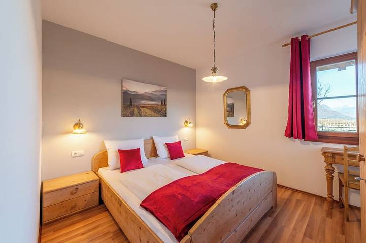 Ganze Wohnung, Ferienwohnung Vernatsch - Weinberghof Bellutti in Tramin an der Weinstraße, Nonsberggruppe