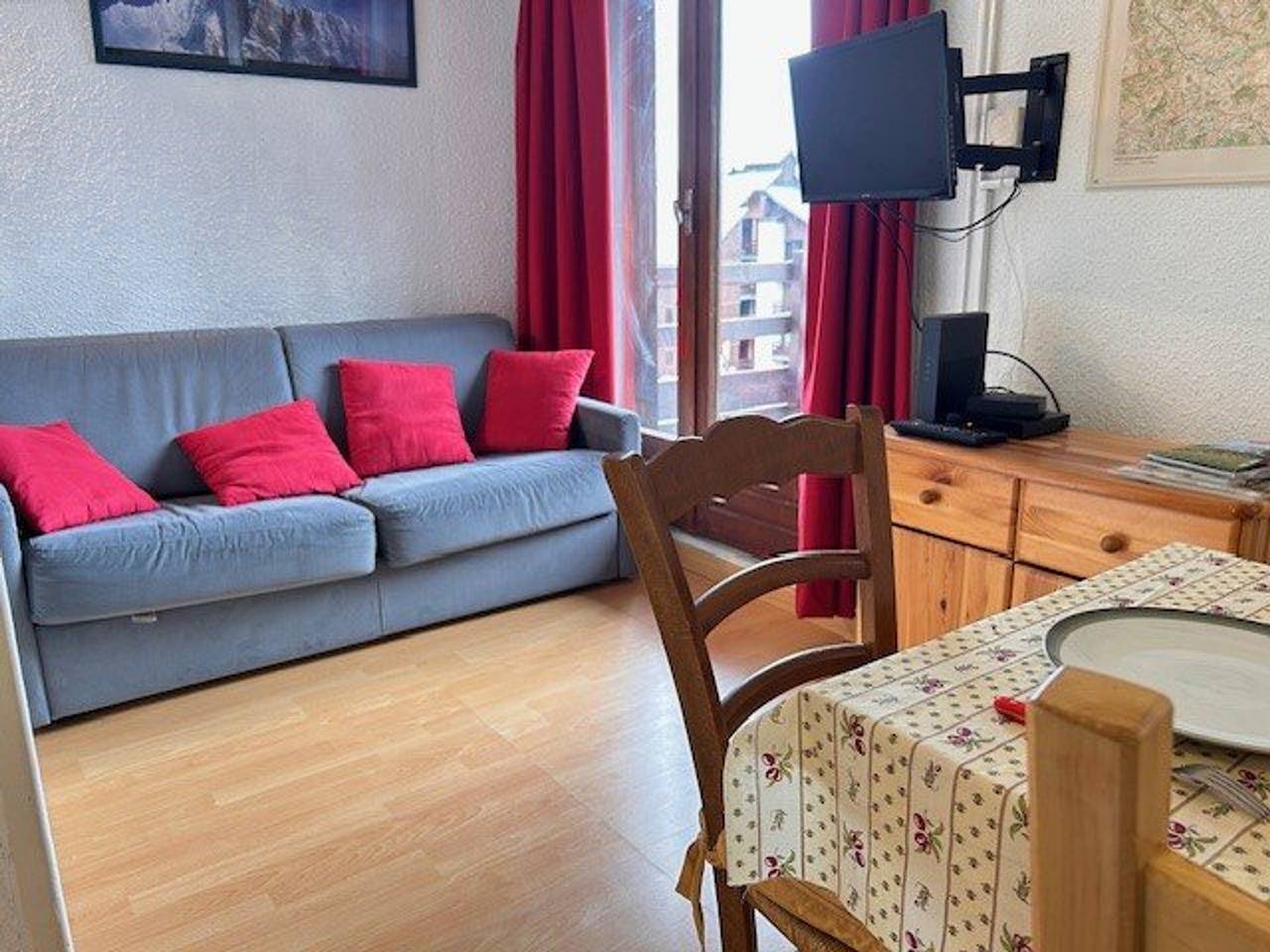 Apartamento entero, Apartamento 3 piezas cerca de pistas, 2 habitaciones, aparcamiento, lavadora - Risoul 1850 in Station de Risoul, Risoul