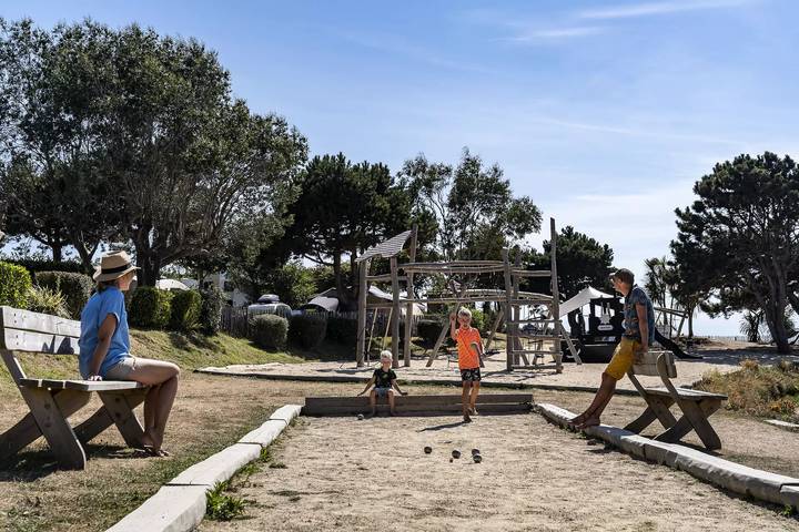 Mobil home pour 6 personnes, avec piscine ainsi que terrasse et sauna, animaux acceptés à Saint-Cast-le-Guildo - 3