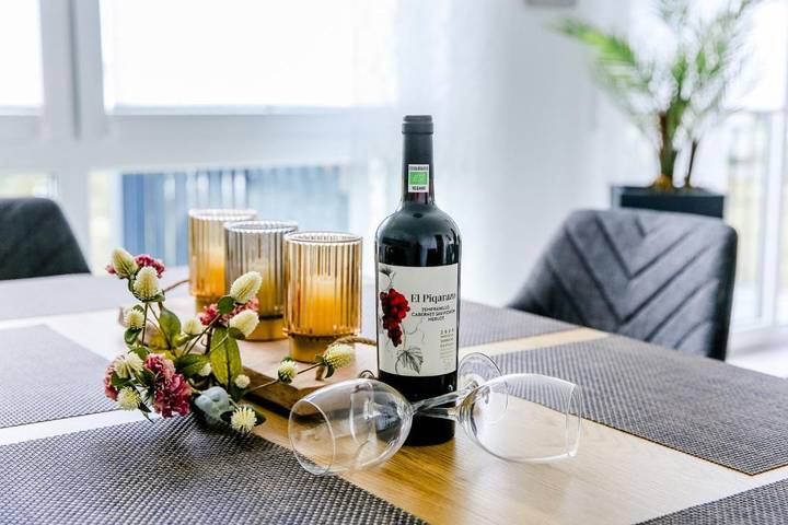 Ferienwohnung für 6 Personen, mit Terrasse und Seeblick sowie Ausblick in Muldestausee