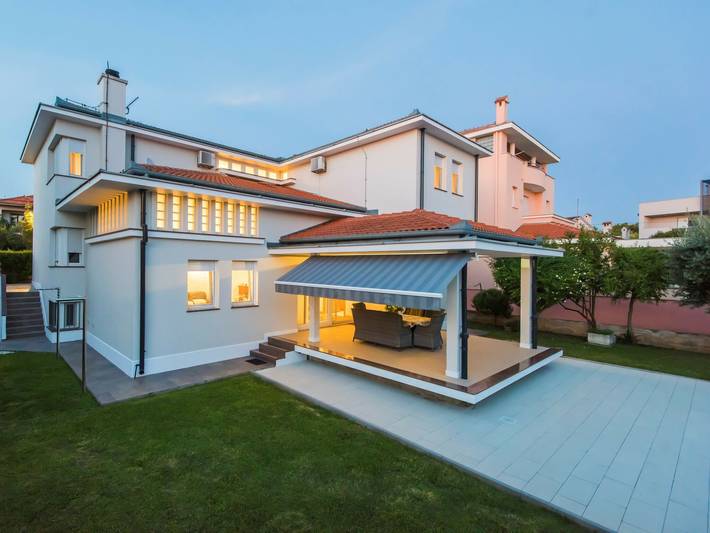 Ferienhaus für 8 Personen, mit Pool in Zadar (Kommun)