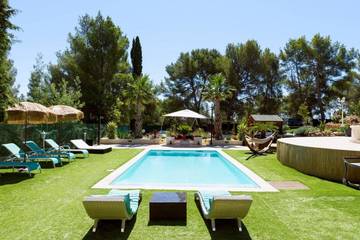 Villa pour 13 personnes, avec piscine ainsi que jacuzzi et jardin à la La Ciotat