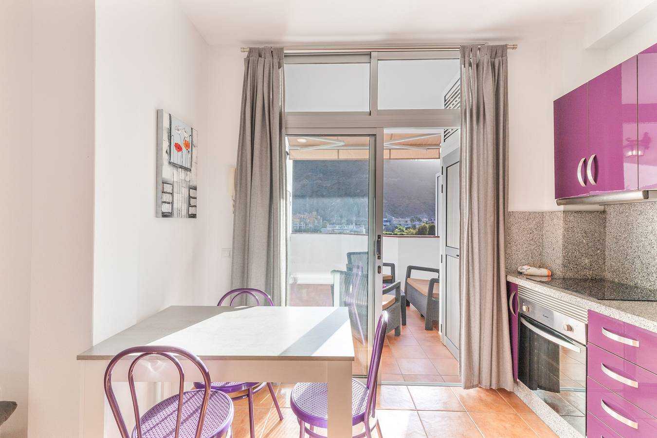 Gehele studio, Vakantiestudio 'Vv Velero' met Uitzicht op de Bergen, Wi-Fi en Airconditioning in Puerto de Mogan, Mogán