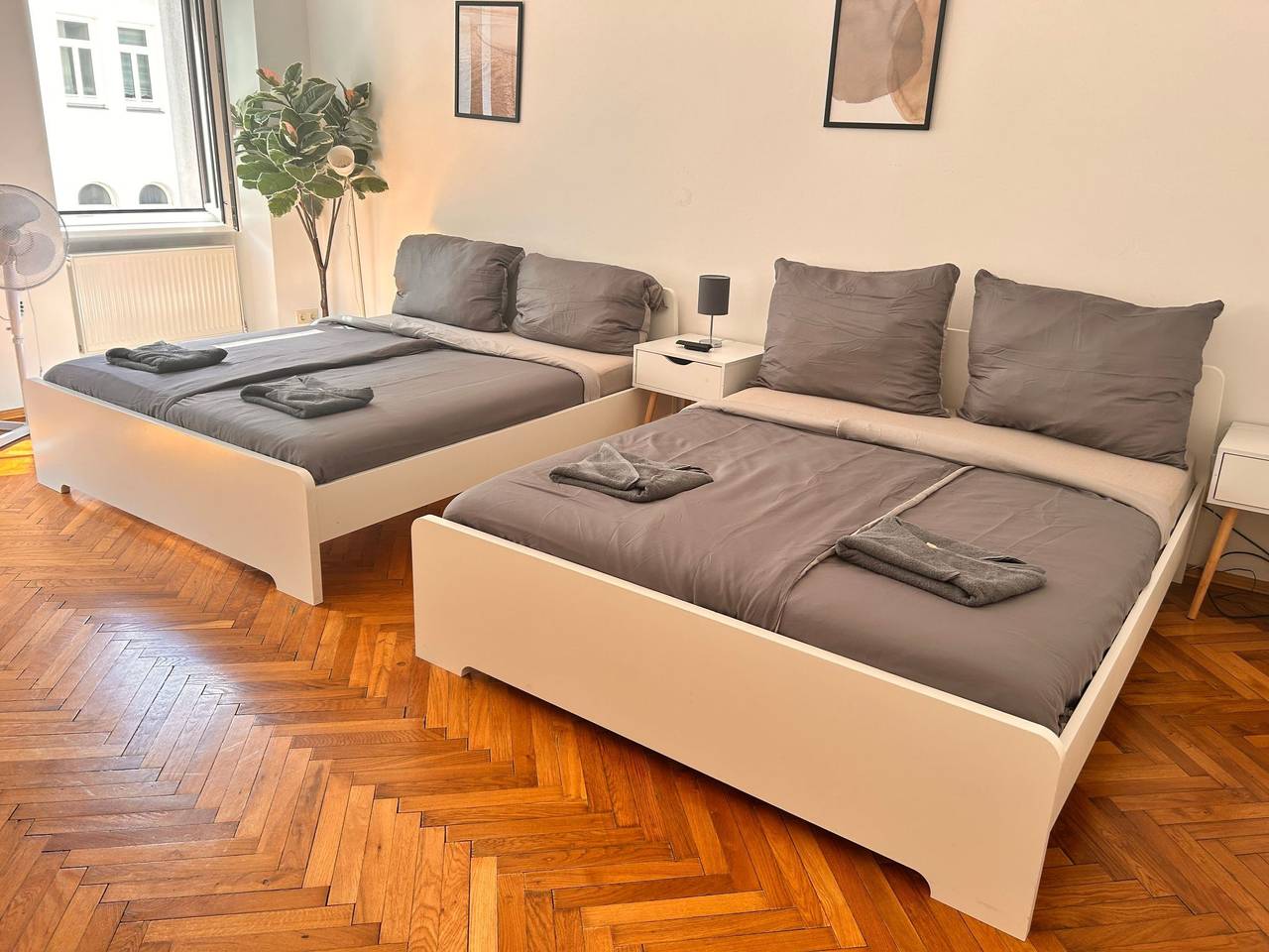 Apartamento entero, Apartment 15A in Viena, Bosques de Viena