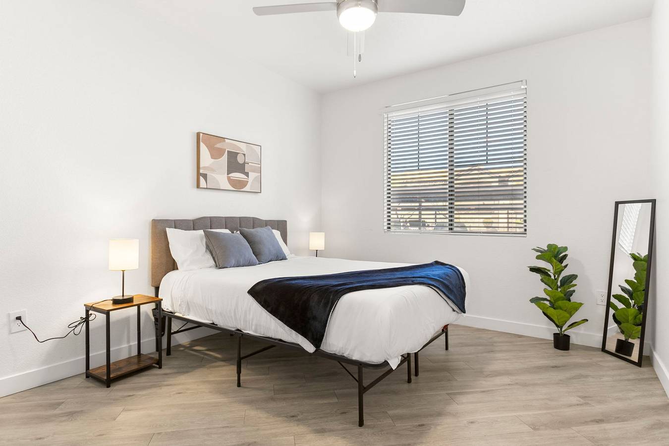 Vacation Rental for 4 Guests in Glendale, Maricopa County