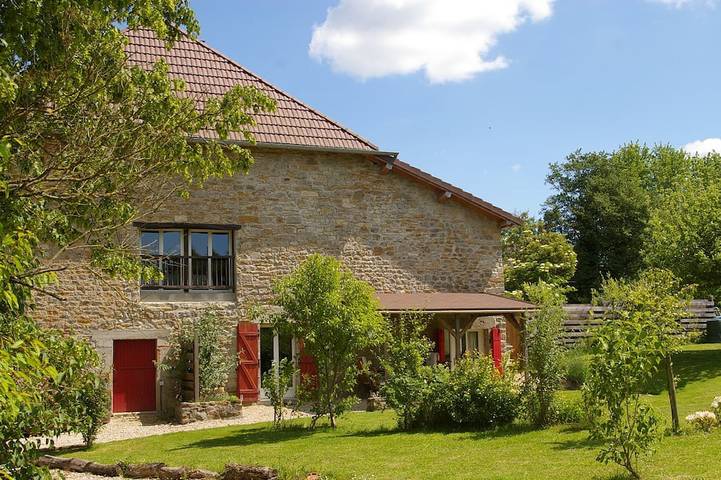 Gîte pour 5 personnes, avec Balcon et Jardin à Villerserine