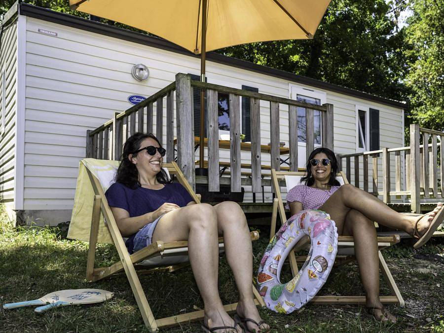 Camping Le Domaine Aramis - Mobilheim 4 personen - Confort 3 Zimmer 4 Personen in Marsan, Gers