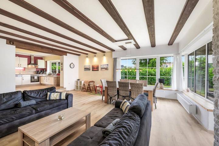 Bungalow für 8 Personen, mit Terrasse und Garten in Cuxhaven