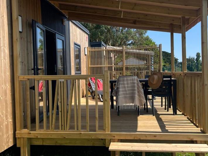 Camping pour 4 personnes, avec terrasse, animaux acceptés à Dolus-d'Oléron