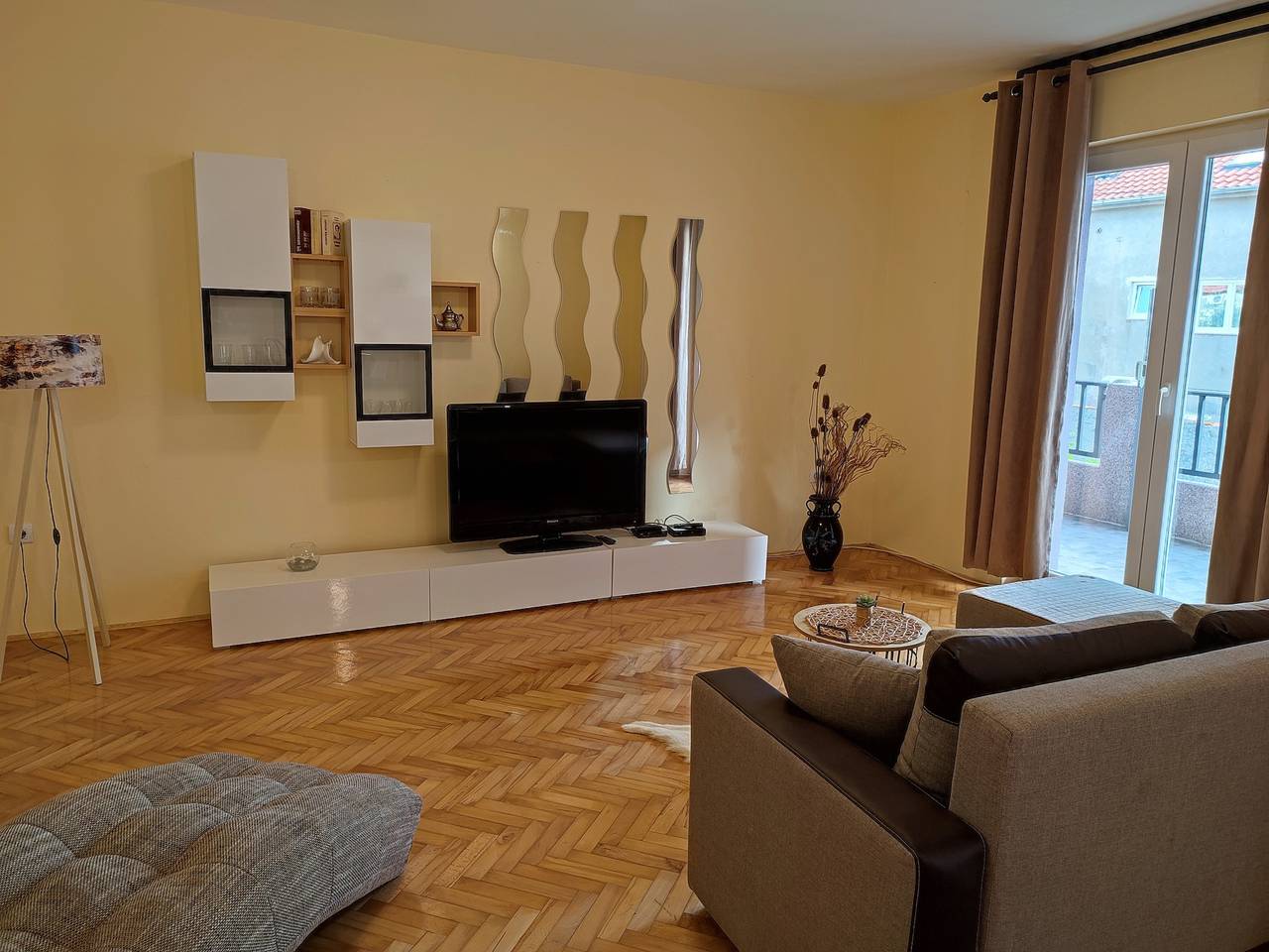 Ganze Wohnung, 2-Zimmer-Ferienwohnung mit Terrasse und Meerblick Zadar - Diklo, Zadar A-16369-b in Zadar Stadt, Zadar (Kommun)